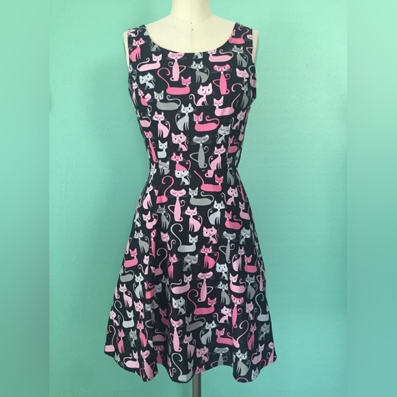 Retrolicious Pink Cat Print Skater Dress Size 1X - Picture 2 of 10